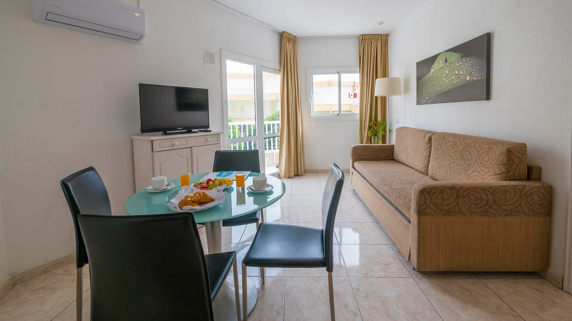 Апарт-отель Checkin Bungalows Atlantida Лос Кристианос