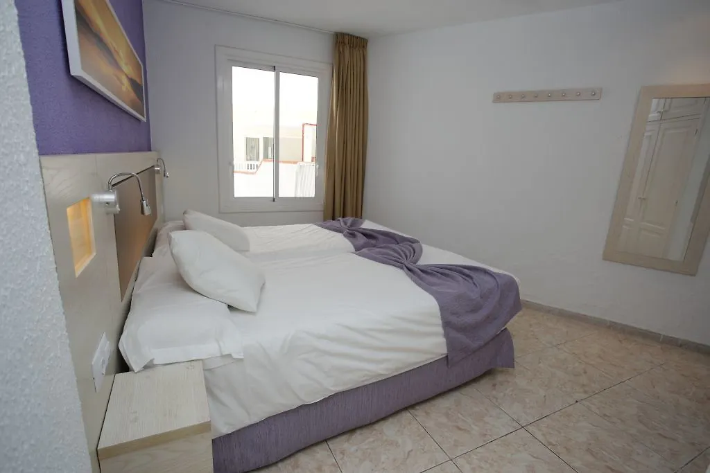 Checkin Bungalows Atlantida Лос Кристианос 3*,