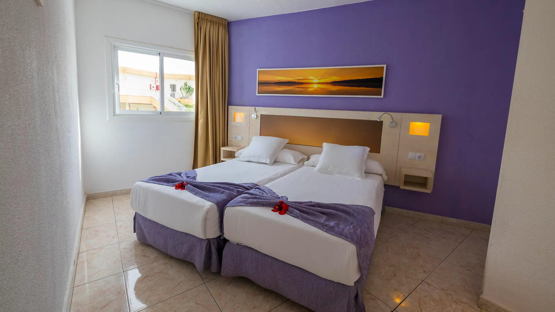 Checkin Bungalows Atlantida Los Cristianos  Aparthotel Los Cristianos (Tenerife)